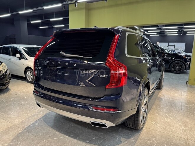Volvo XC90-13