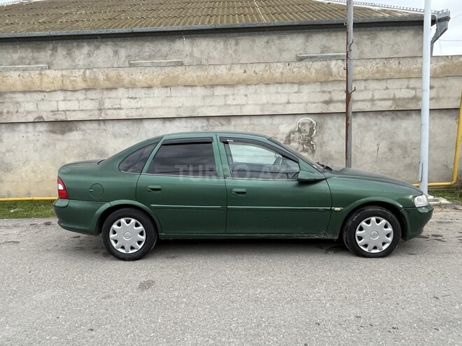 Opel Vectra 1996, 350,000 km - 1.8 л - Bakı