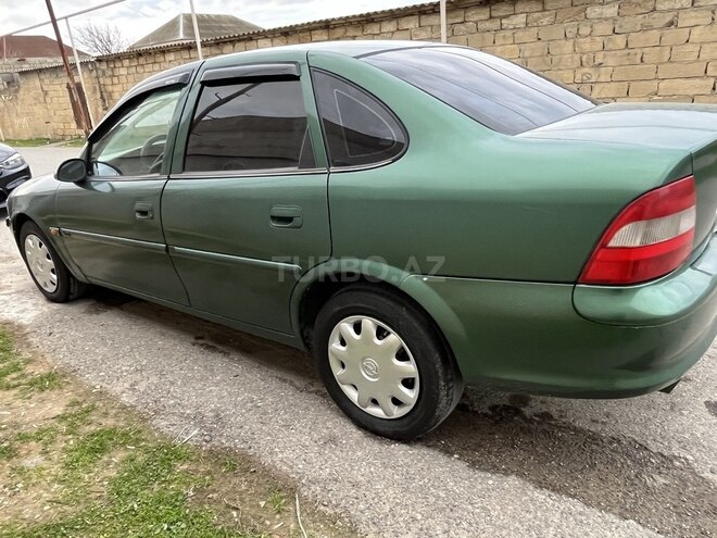 Opel Vectra 1996, 350,000 km - 1.8 л - Bakı