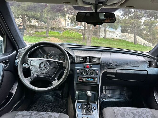 Mercedes C 180 1998, 227,270 km - 1.8 l - Bakı