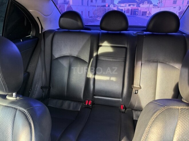 Mercedes E 200 d 2006, 328,000 km - 2.2 l - Bakı
