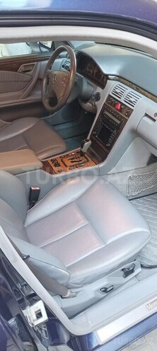 Mercedes E 280 2000, 388,000 km - 2.8 л - Sumqayıt