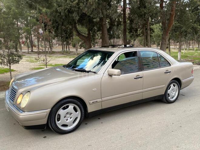 Mercedes E 240 1998, 345,000 km - 2.4 l - Sumqayıt