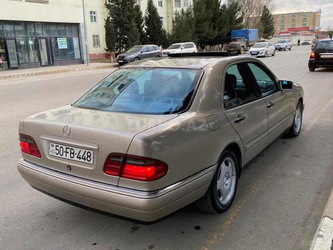Mercedes E 240 1998, 345,000 km - 2.4 l - Sumqayıt