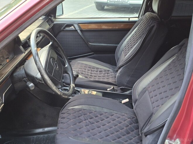 Mercedes E 230 1993, 329,960 km - 2.3 l - Sumqayıt
