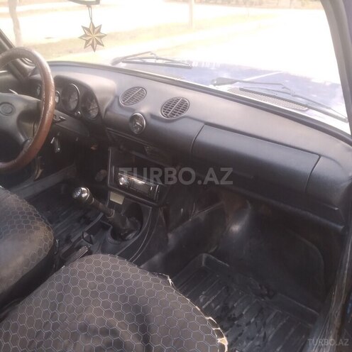 LADA (VAZ) 2106 1979, 81,500 km - 1.5 l - Salyan