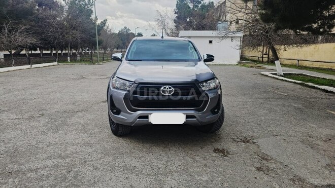 Toyota Hilux 2023, 70,300 km - 2.4 l - Şirvan