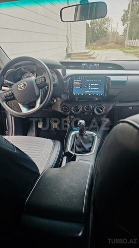 Toyota Hilux 2023, 70,300 km - 2.4 l - Şirvan