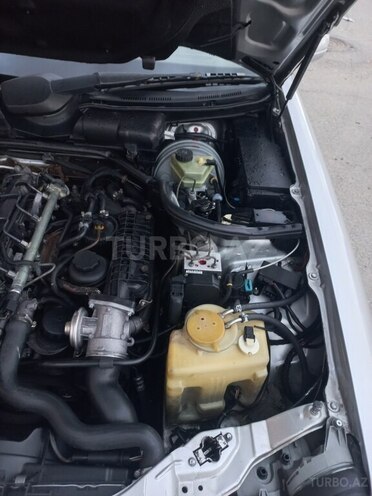 Mercedes E 220 d 2000, 465,000 km - 2.2 l - Bakı