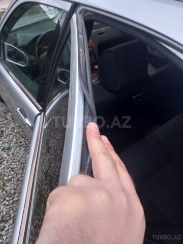 Mercedes E 220 d 2000, 465,000 km - 2.2 l - Bakı