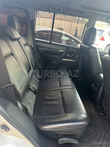 Mitsubishi Pajero 2012, 222,000 km - 3.5 л - Bakı
