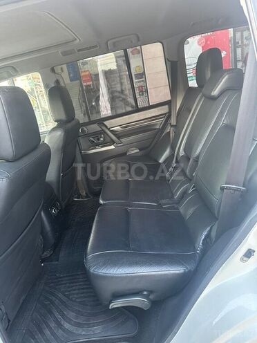Mitsubishi Pajero 2012, 222,000 km - 3.5 л - Bakı