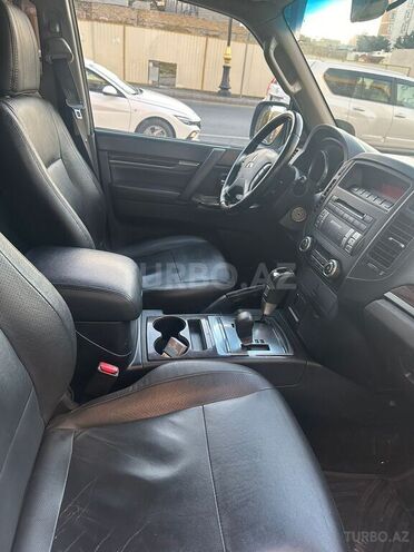 Mitsubishi Pajero 2012, 222,000 km - 3.5 л - Bakı