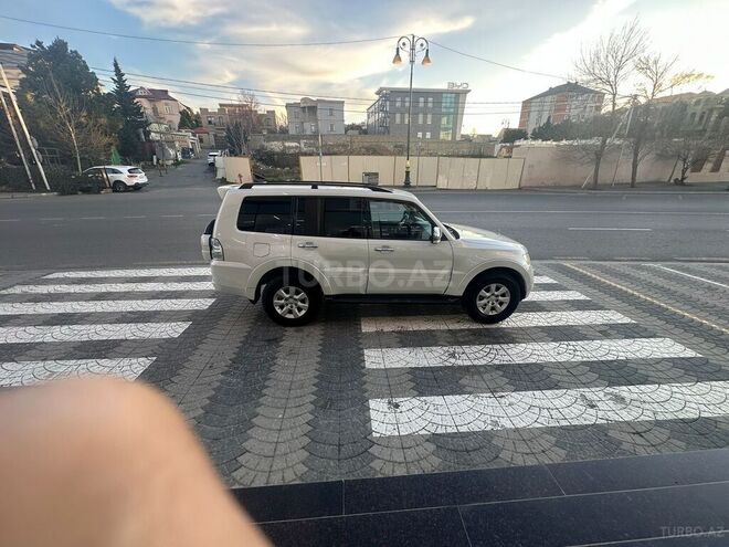 Mitsubishi Pajero 2012, 222,000 km - 3.5 л - Bakı