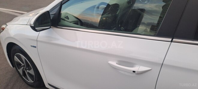 Hyundai IONIQ 2016, 132,871 km - 1.6 l - Bakı