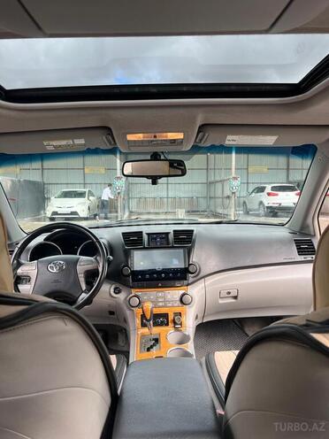 Toyota Highlander-5