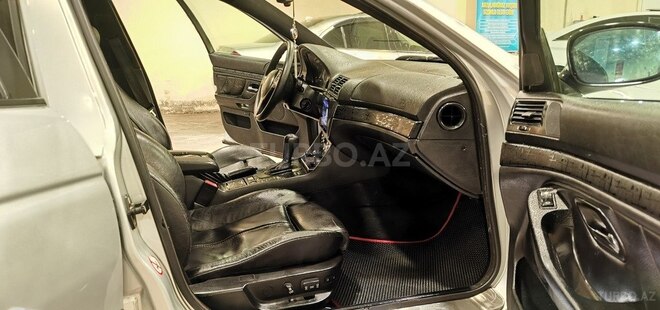BMW 530 2001, 230,000 km - 3.0 l - Sumqayıt
