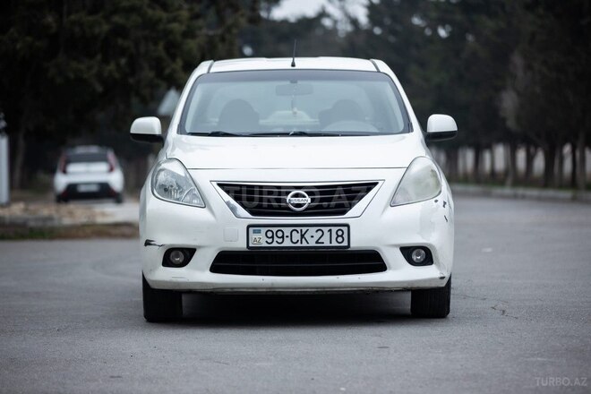 Nissan Sunny 2012, 237,800 km - 1.5 л - Bakı