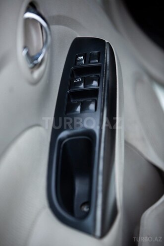 Nissan Sunny 2012, 237,800 km - 1.5 л - Bakı