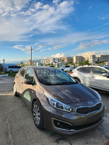 Kia Ceed 2018, 230,000 km - 1.4 l - Bakı