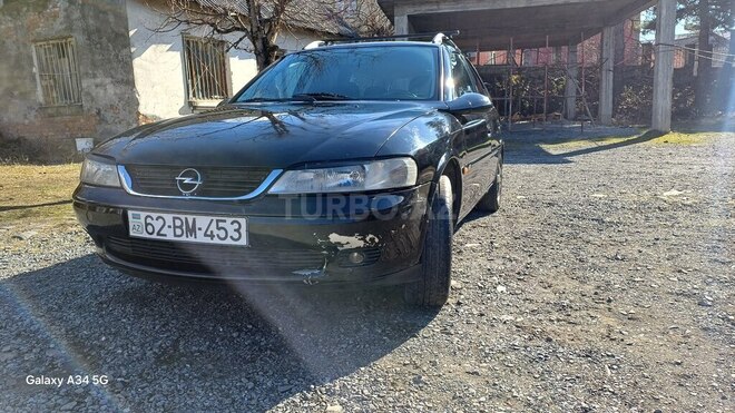 Opel Vectra 2000, 500,000 km - 1.6 l - Zaqatala