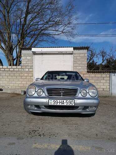 Mercedes E 200 d 2001, 253,965 km - 2.2 л - Neftçala