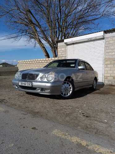 Mercedes E 200 d 2001, 253,965 km - 2.2 л - Neftçala