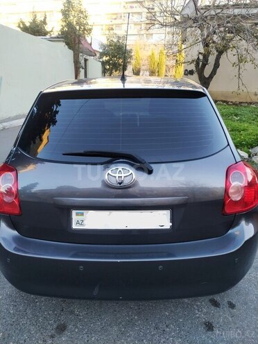 Toyota Auris 2007, 235,321 km - 1.4 l - Bakı