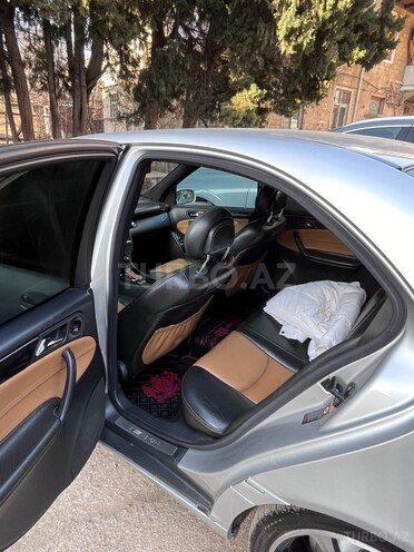 Mercedes C 240 2002, 148,000 km - 2.6 l - Bakı