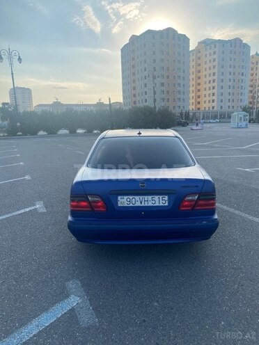 Mercedes E 270 2000, 402,000 km - 2.7 l - Bakı