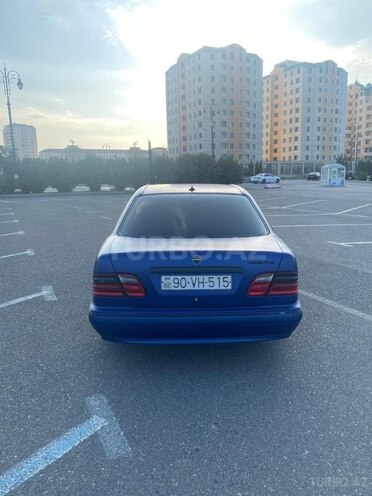 Mercedes E 270 2000, 402,000 km - 2.7 l - Bakı
