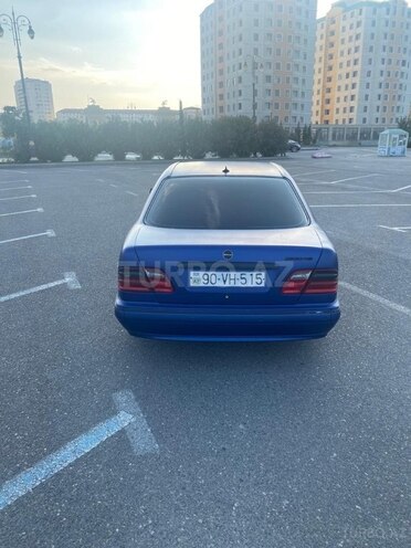 Mercedes E 270 2000, 402,000 km - 2.7 l - Bakı