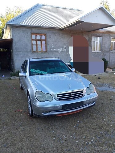 Mercedes C 240 2000, 215,910 km - 2.4 l - Zərdab