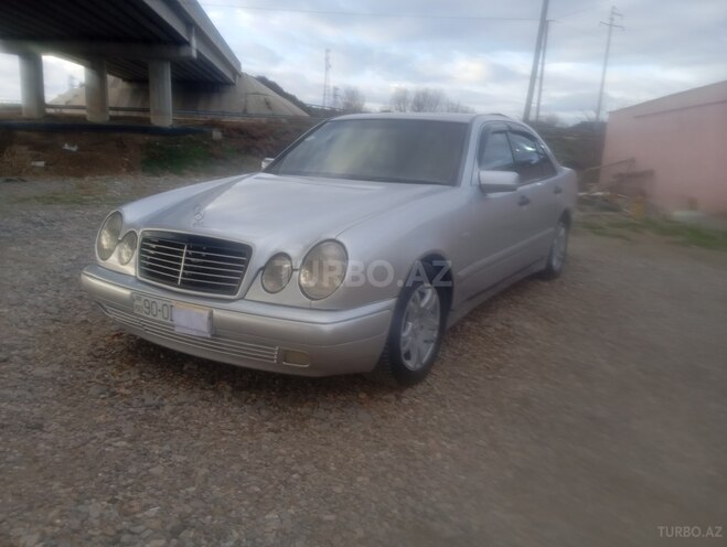 Mercedes E 220 d 1999, 300,000 km - 2.2 l - Sumqayıt