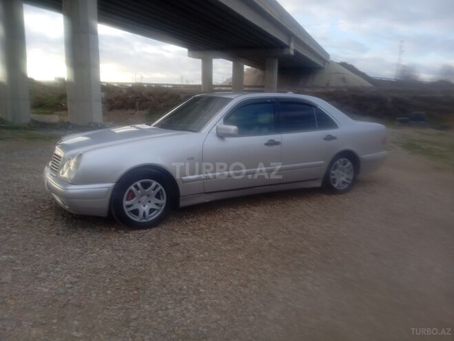 Mercedes E 220 d 1999, 300,000 km - 2.2 l - Sumqayıt