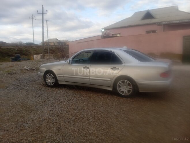 Mercedes E 220 d 1999, 300,000 km - 2.2 l - Sumqayıt