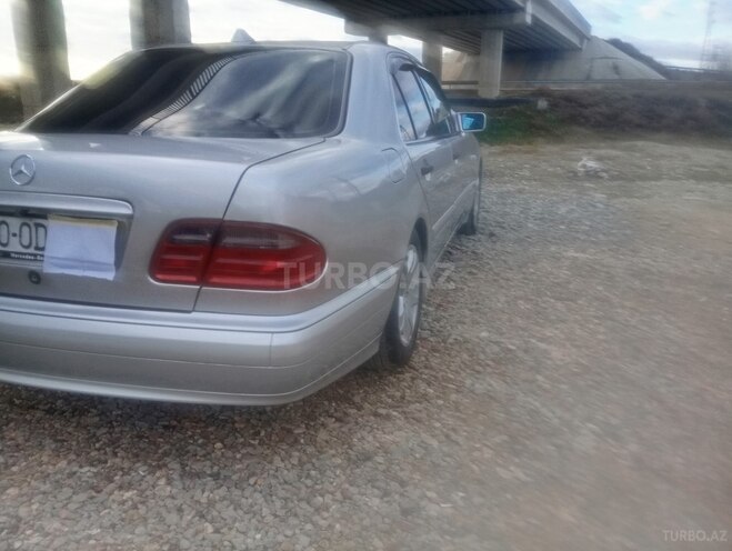Mercedes E 220 d 1999, 300,000 km - 2.2 l - Sumqayıt