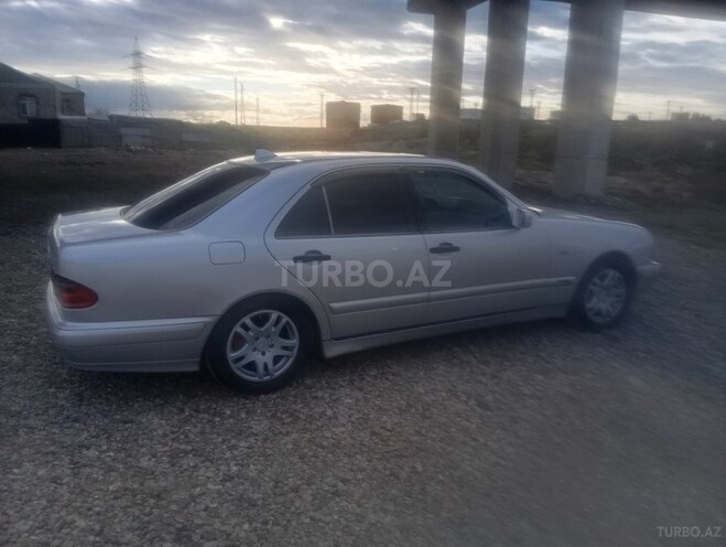 Mercedes E 220 d 1999, 300,000 km - 2.2 l - Sumqayıt
