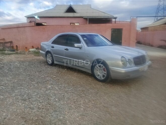 Mercedes E 220 d 1999, 300,000 km - 2.2 l - Sumqayıt