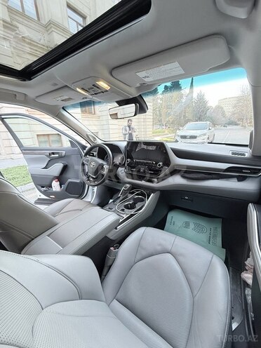 Toyota Highlander 2021, 44,000 km - 2.5 l - Bakı