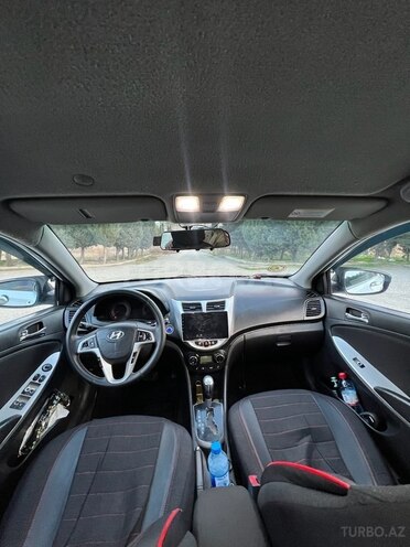Hyundai Accent 2011, 590,000 km - 1.6 l - Bakı