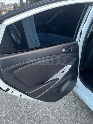Hyundai Accent 2011, 590,000 km - 1.6 l - Bakı