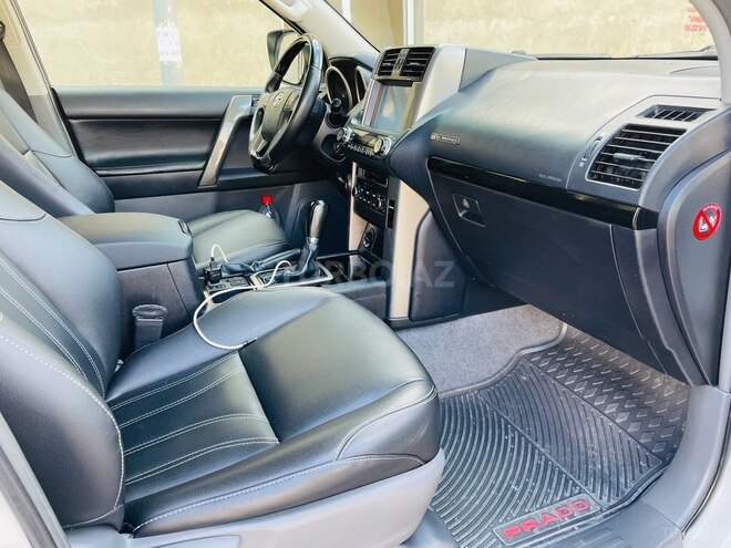 Toyota Land Cruiser Prado 2012, 198,563 km - 2.7 л - Bakı