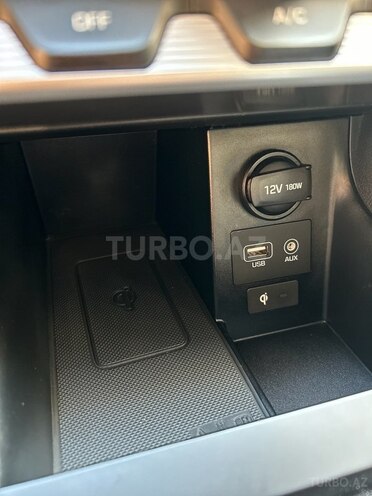 Hyundai Elantra-12