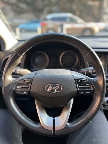 Hyundai Elantra-14