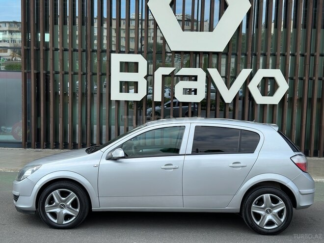 Opel Astra 2006, 250,000 km - 1.4 l - Bakı