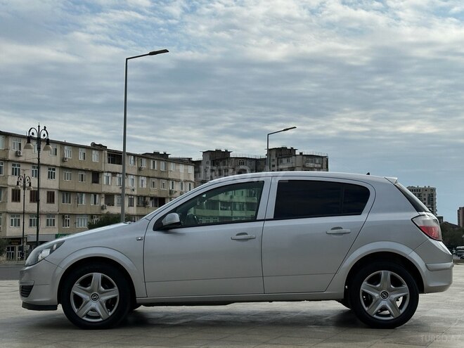 Opel Astra 2006, 250,000 km - 1.4 l - Bakı