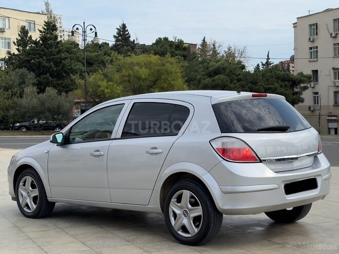 Opel Astra 2006, 250,000 km - 1.4 l - Bakı