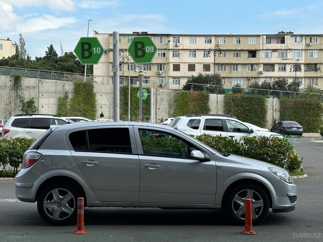 Opel Astra 2006, 250,000 km - 1.4 l - Bakı