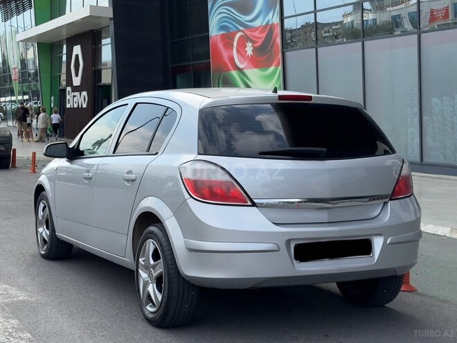 Opel Astra 2006, 250,000 km - 1.4 l - Bakı